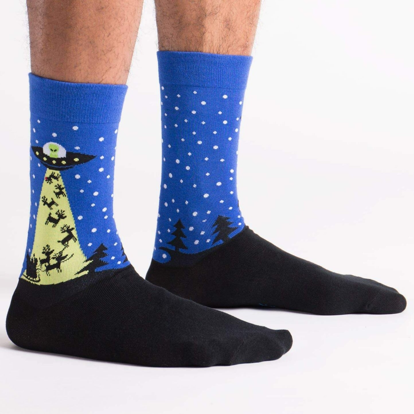 The Alien Who Stole Christmas Men’s Crew Socks